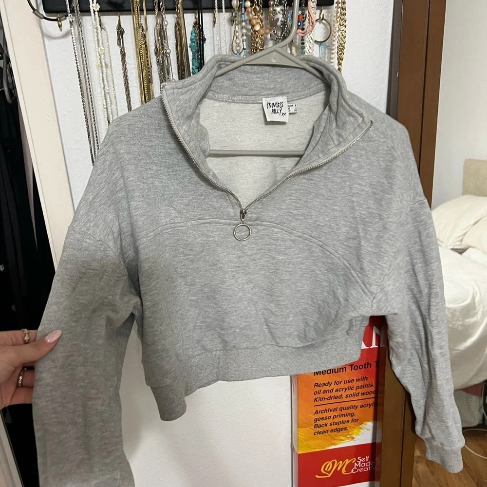 PRINCESS POLLY sweatshirt - Picture 10 of 16